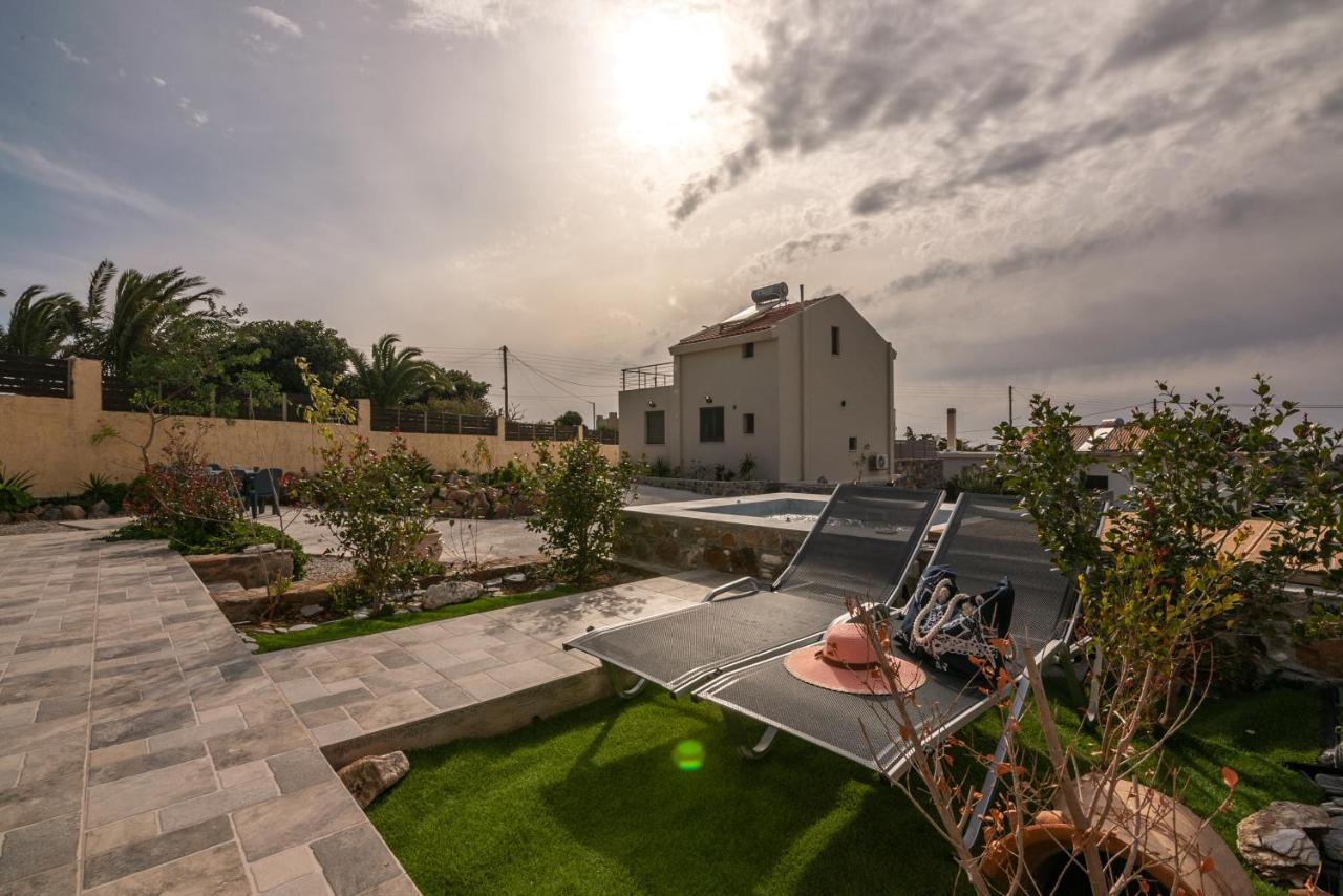 Pink Sand Villas Agios Pandeleimon  エクステリア 写真