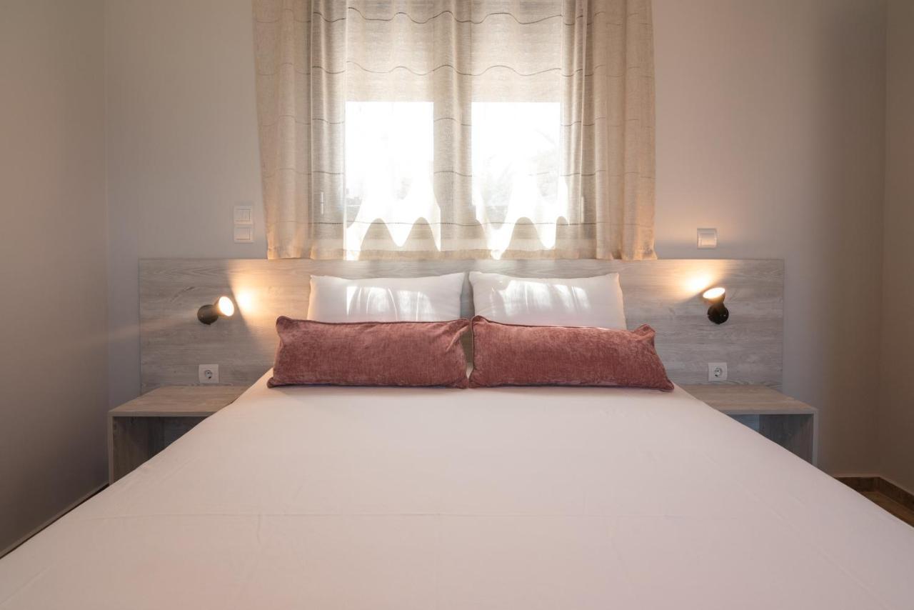 Pink Sand Villas Agios Pandeleimon  エクステリア 写真