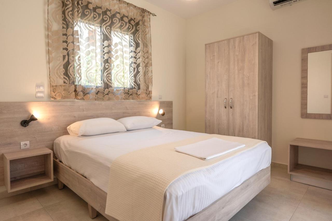 Pink Sand Villas Agios Pandeleimon  エクステリア 写真